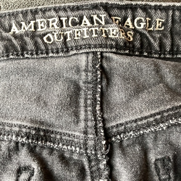 American Eagle Black Denim Mini Skirt distressed destroyed Button Fly Size 8 - Picture 5 of 7